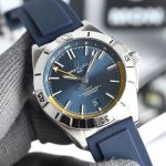 Breitling Chronomat GMT 40mm Etc.2836 Movement Blue Face Rubber Band Watch